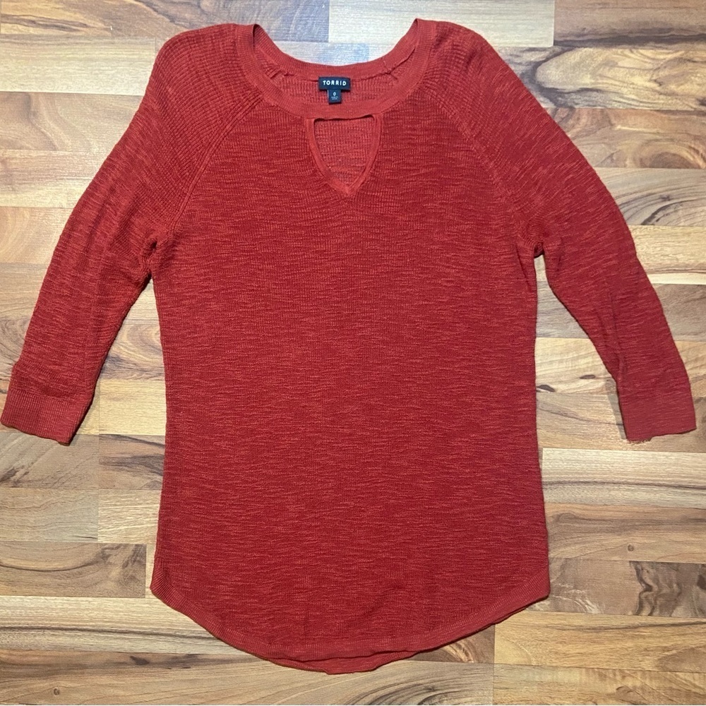 Torrid Women's Sweater Plus Size 0 Orange Keyhole Knit Lightweight Top - Picture 2 of 7